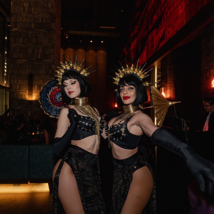 SECOND SEATING

Reservations from 8:30PM-11:45PM | Minimum Spend $200 Per Person or Deluxe Menu $238 Per Person

 book now
 view menu 

